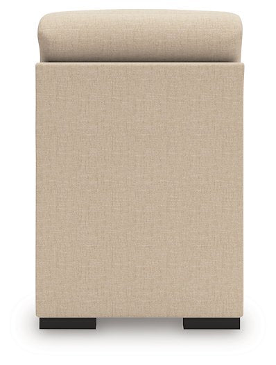 LadyMae Sectional with Chaise - Furniture 2 Go- FL