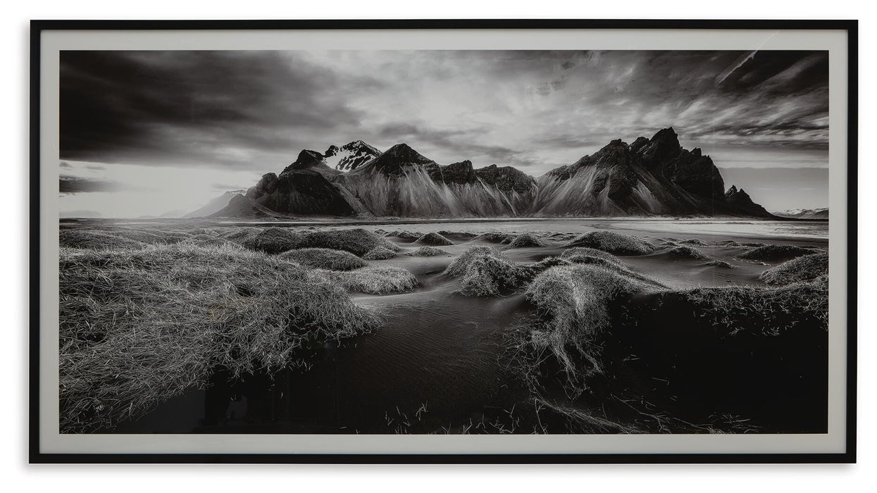Delstone Wall Art - Furniture 2 Go- FL
