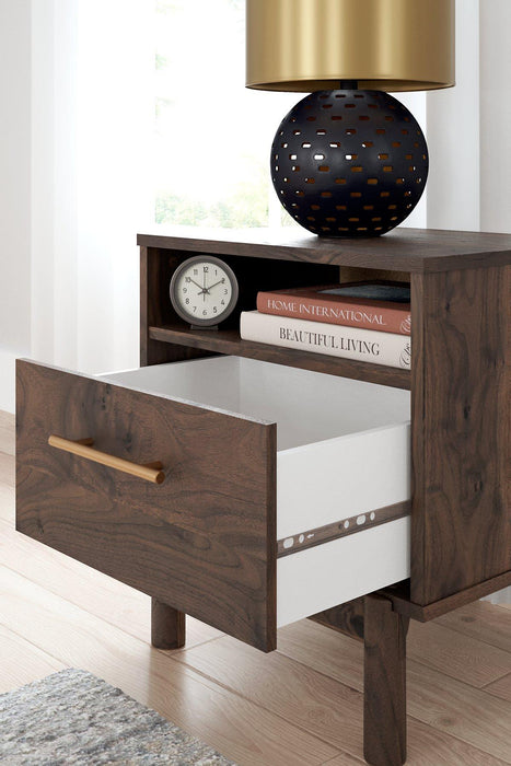 Calverson Nightstand - Furniture 2 Go- FL