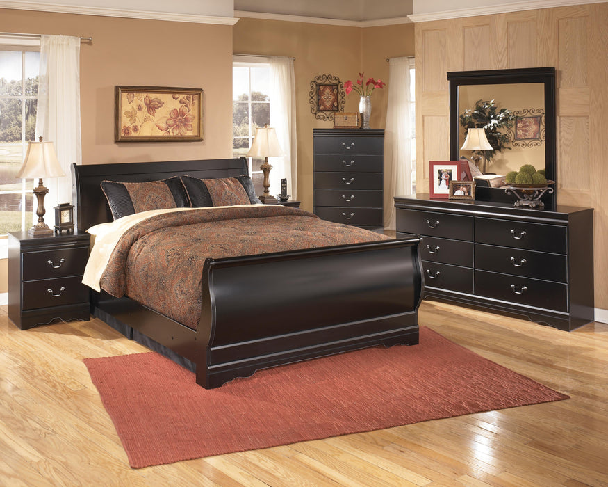 Huey Vineyard Bed - Furniture 2 Go- FL
