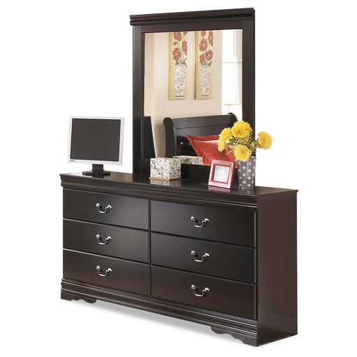 Huey Vineyard Dresser and Mirror - Furniture 2 Go- FL