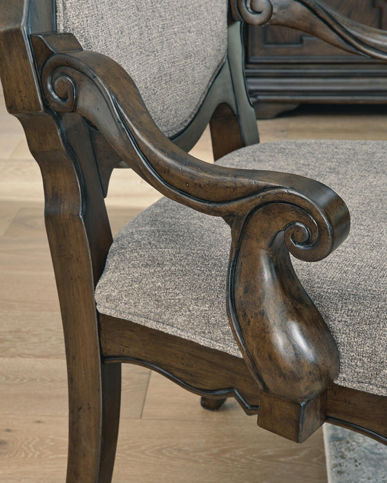 Maylee Dining Room Set