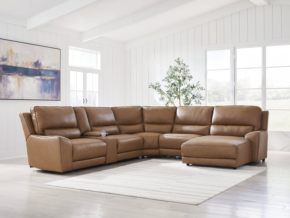 DeepWakes Power Reclining Sectional with Chaise